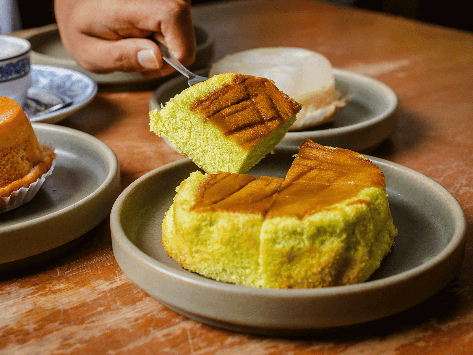 Pandan Chiffon Cake